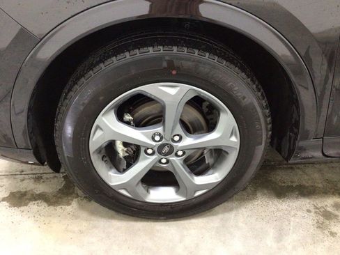 Used 2024 Ford Escape ST-Line w/ Tech Pack #1 AWD/4WD image 8