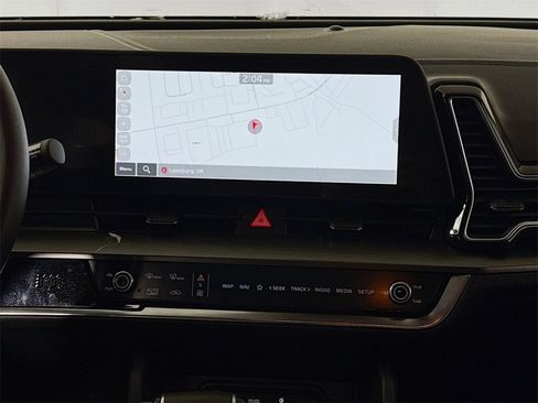 Used 2024 Kia Sportage EX image 13