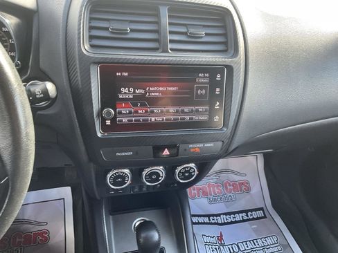 Used 2018 Mitsubishi Outlander Sport SE image 17