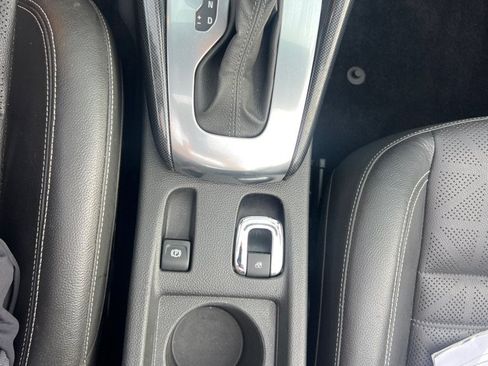 Used 2019 Buick Cascada Premium FWD image 33