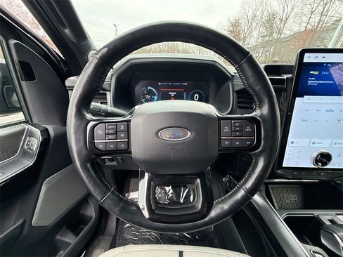 Used 2023 Ford F150 Lightning Platinum image 11