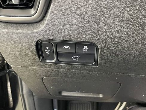 Used 2023 Kia Sorento EX w/ Panoramic Sunroof Package FWD image 12