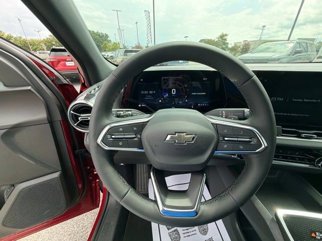 New 2027 Chevrolet Equinox LT w/ Convenience Package II FWD image 25