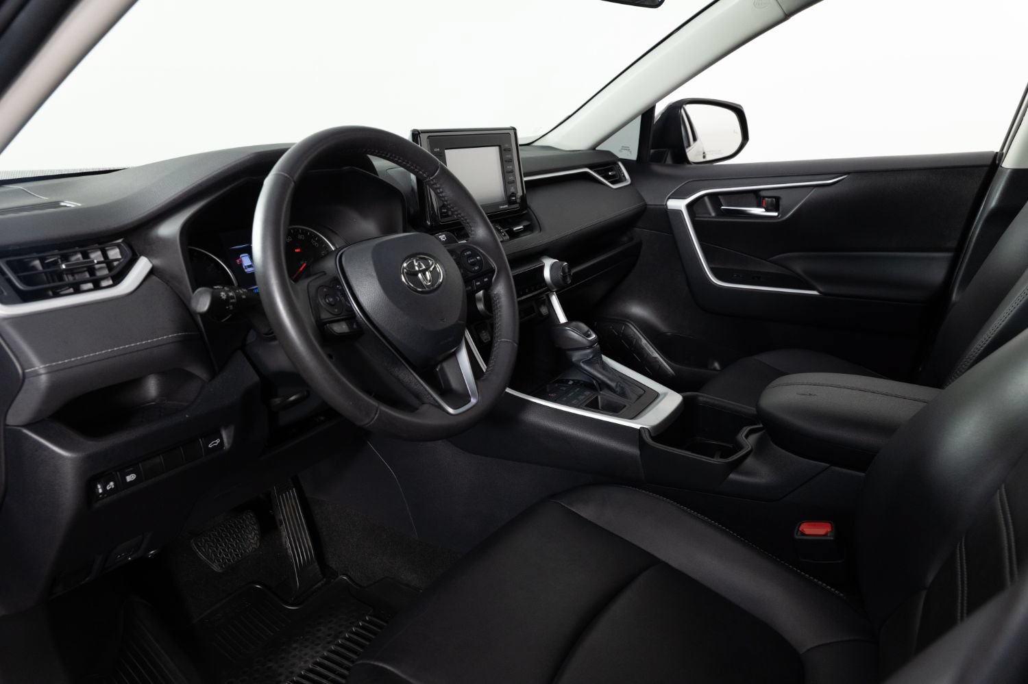 Used 2022 Toyota RAV4 XLE Premium AWD/4WD image 13