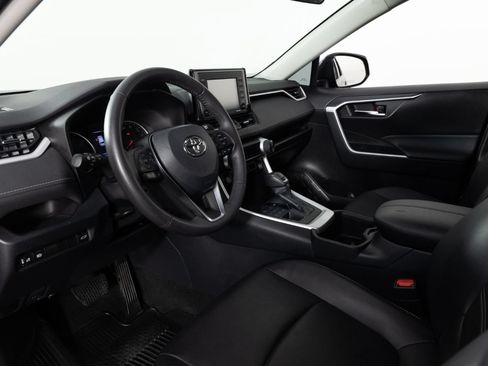 Used 2022 Toyota RAV4 XLE Premium AWD/4WD image 13