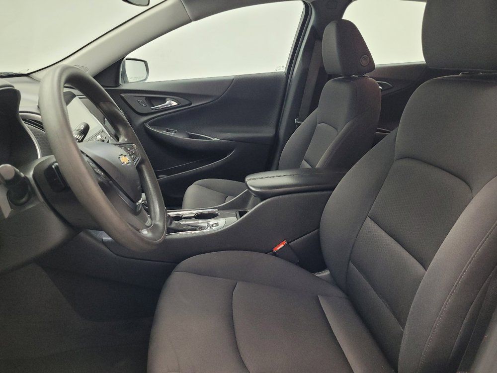 Used 2023 Chevrolet Malibu LT FWD image 17