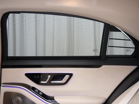Used 2023 Mercedes-Benz S 580 4MATIC Sedan image 30