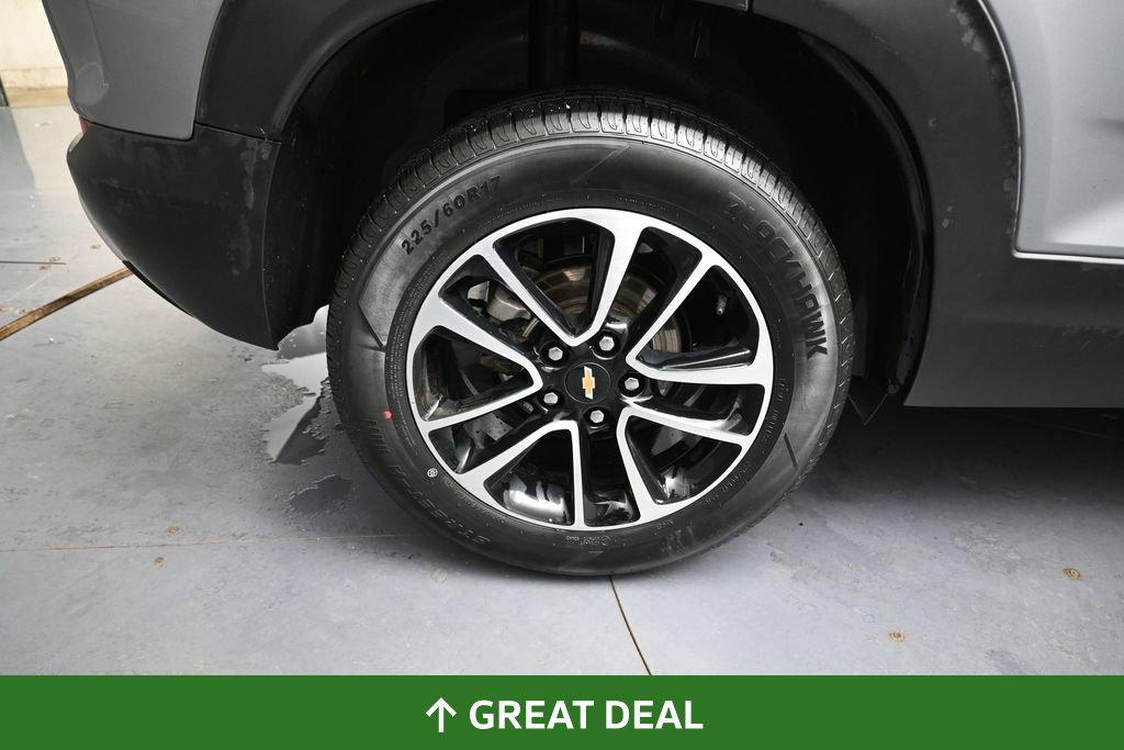 Used 2025 Chevrolet TrailBlazer LT AWD/4WD image 18