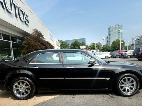 Used 2005 Chrysler 300 C w/ Cold Weather Group RWD image 8