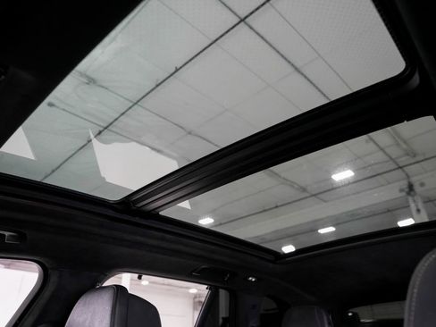 Used 2022 BMW X5 M50i w/ Executive Package image 27