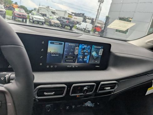 New 2026 Nissan Sentra SV w/ SV Convenience Package FWD image 21