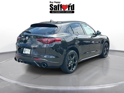 Used 2023 Alfa Romeo Stelvio Estrema AWD/4WD image 9