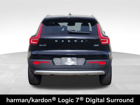 Certified 2023 Volvo XC40 B5 Ultimate w/ Climate Package AWD/4WD image 8