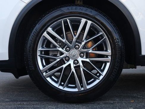 Used 2024 Acura MDX SH-AWD w/ Advance Package image 9