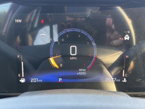 Used 2026 Chevrolet Trax RS w/ Sunroof Package FWD image 28