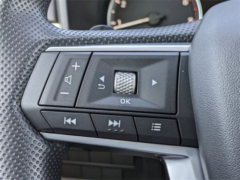 New 2025 Mitsubishi Outlander ES image 24