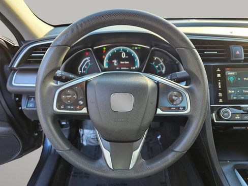 Used 2018 Honda Civic EX image 6