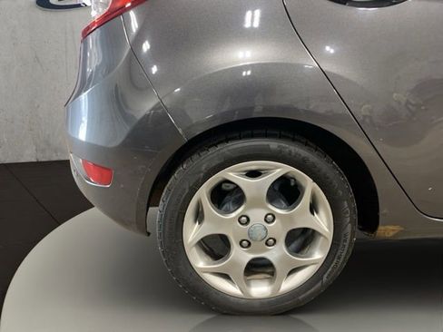 Used 2015 Ford Fiesta Titanium FWD image 29