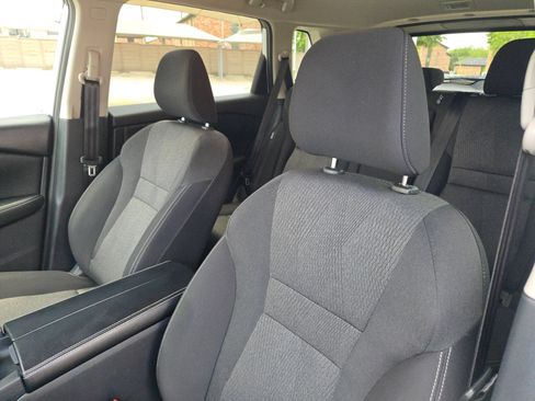Certified 2026 Nissan Rogue SV FWD image 9