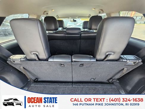 Used 2017 Nissan Pathfinder SL AWD/4WD image 14