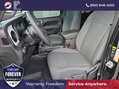 Used 2026 Jeep Wrangler Unlimited Sport AWD/4WD image 11