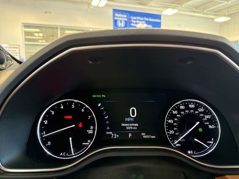 Used 2019 Toyota Avalon Limited w/ Advanced Safety Package FWD image 13