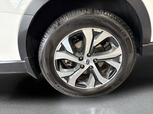Used 2022 Subaru Outback Touring XT AWD/4WD image 41