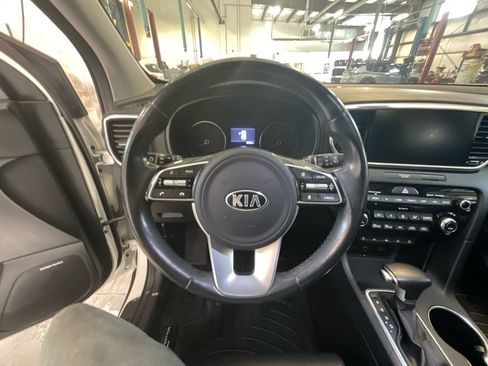 Used 2022 Kia Sportage EX w/ EX Technology Package AWD/4WD image 15