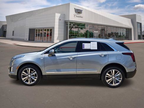 Used 2025 Cadillac XT5 Premium Luxury AWD/4WD image 3