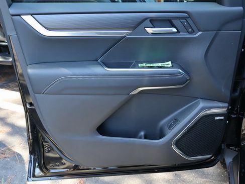 New 2025 GMC Acadia Elevation w/ Elevation Premium Package image 9