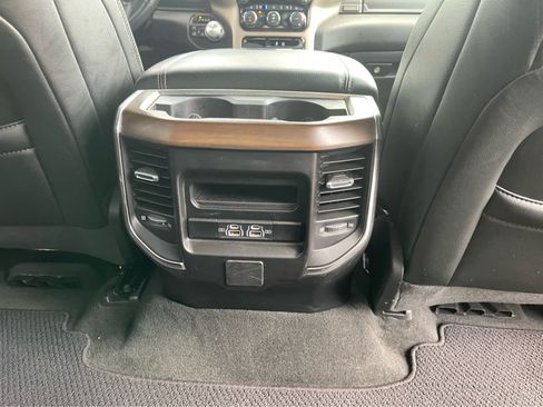 Used 2022 RAM 1500 Laramie AWD/4WD image 25