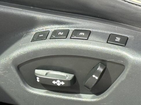 Used 2015 Volvo XC60 T6 R-Design Platinum image 9