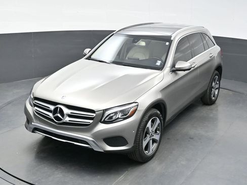 Used 2019 Mercedes-Benz GLC 300 4MATIC image 29