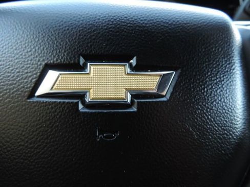 Certified 2025 Chevrolet Silverado 1500 LT image 26