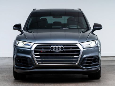 Used 2018 Audi SQ5 Prestige w/ Prestige Package AWD/4WD image 2