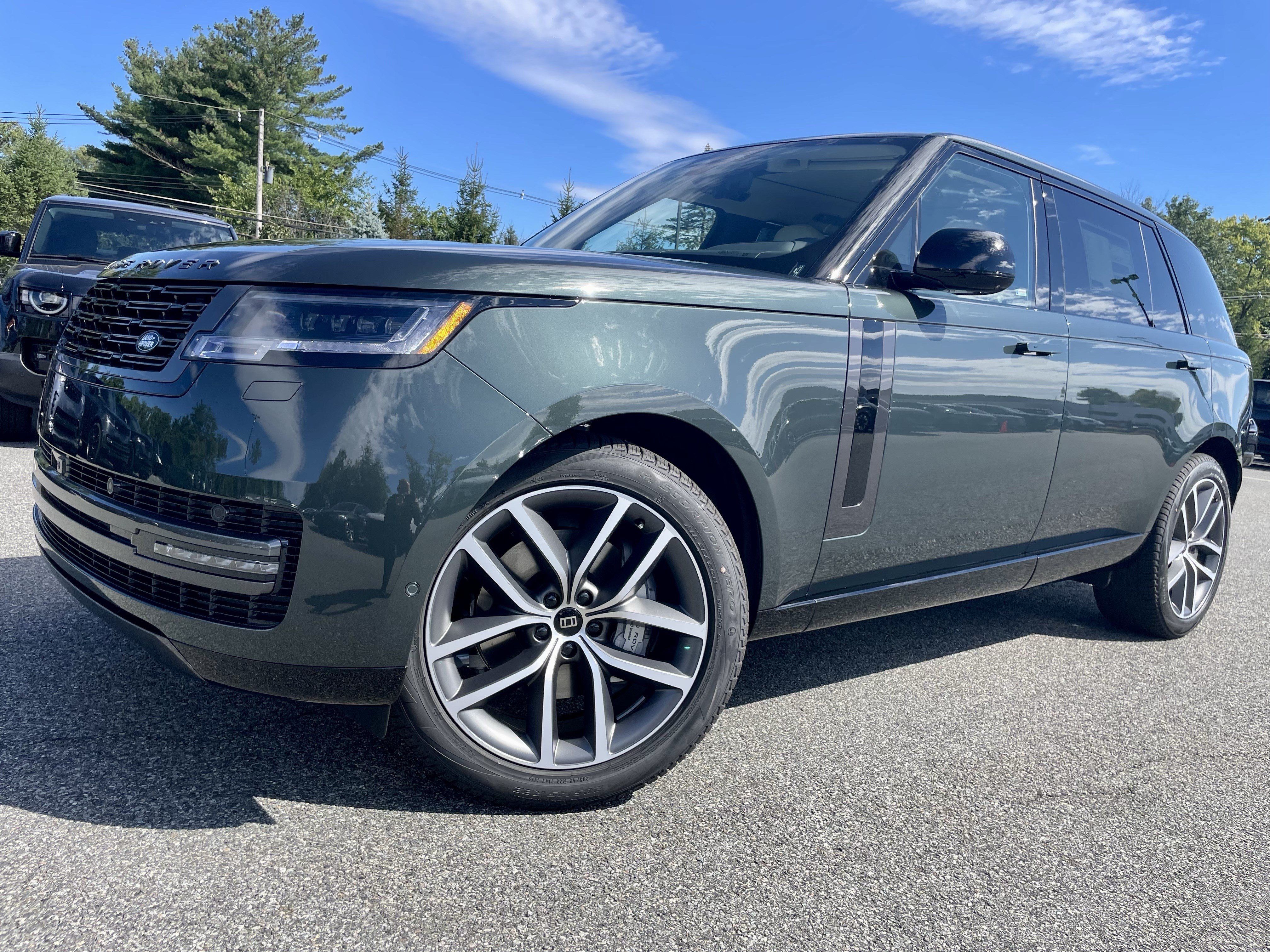 New 2027 Land Rover Range Rover Long Wheelbase SE AWD/4WD image 38