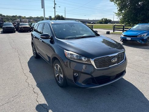 Used 2019 Kia Sorento EX w/ EX Touring Package FWD image 2