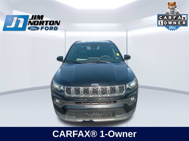 Used 2024 Jeep Compass Latitude AWD/4WD image 3