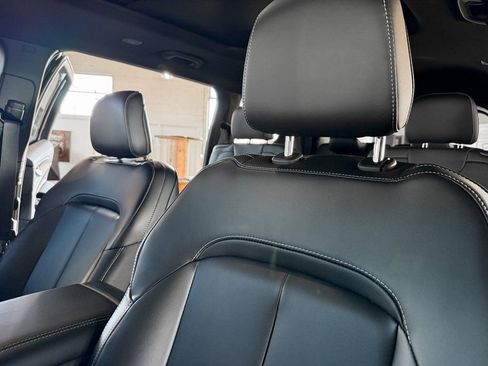 New 2025 Jeep Grand Cherokee L Limited image 34