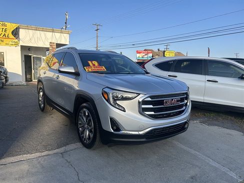 Used 2019 GMC Terrain SLT image 8