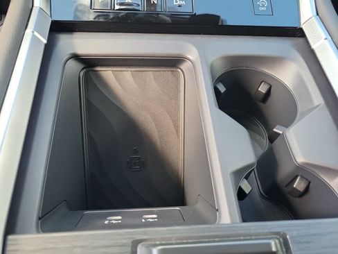 New 2026 Nissan Armada Platinum AWD/4WD image 31