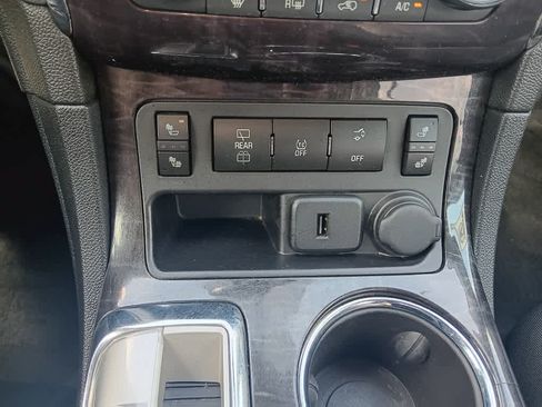Used 2017 Buick Enclave Leather FWD image 27