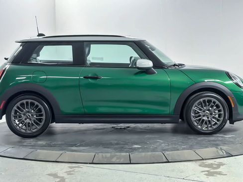 New 2026 MINI Cooper 2-Door Hardtop FWD image 8