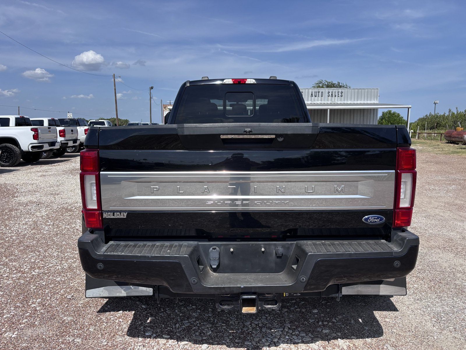Used 2022 Ford F350 Platinum AWD/4WD image 4