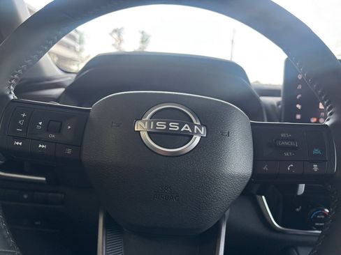 Used 2026 Nissan Rogue SL FWD image 30