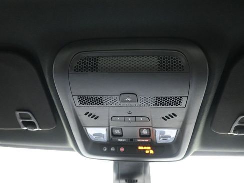 Used 2025 Cadillac XT5 Premium Luxury image 28