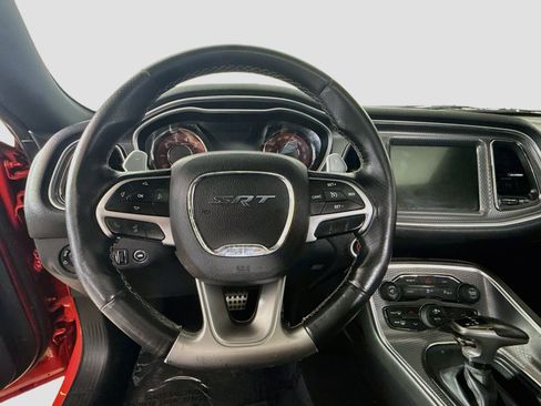 Used 2016 Dodge Challenger SRT Hellcat RWD image 13