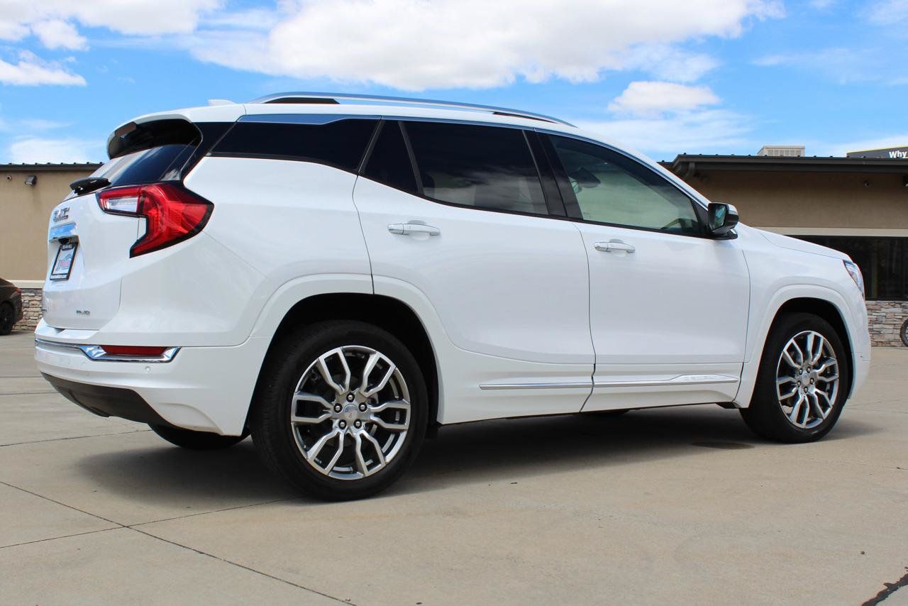 Used 2024 GMC Terrain Denali w/ Denali Premium Package AWD/4WD image 80
