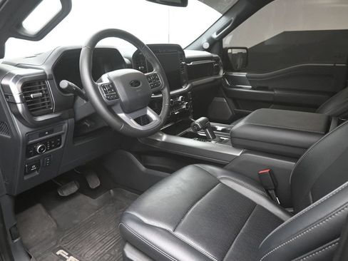 Used 2025 Ford F150 Lariat w/ Equipment Group 501A Mid AWD/4WD image 19