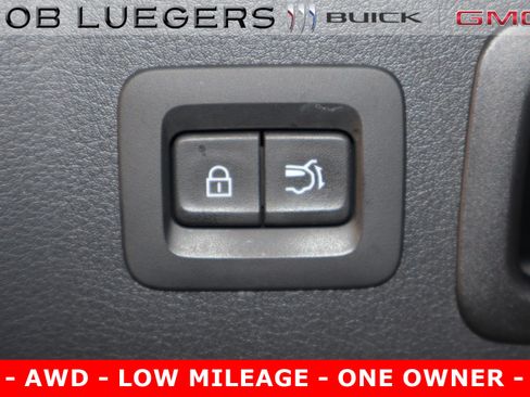 Used 2025 MAZDA CX-90 Plug-In Hybrid w/Premium Sport image 26